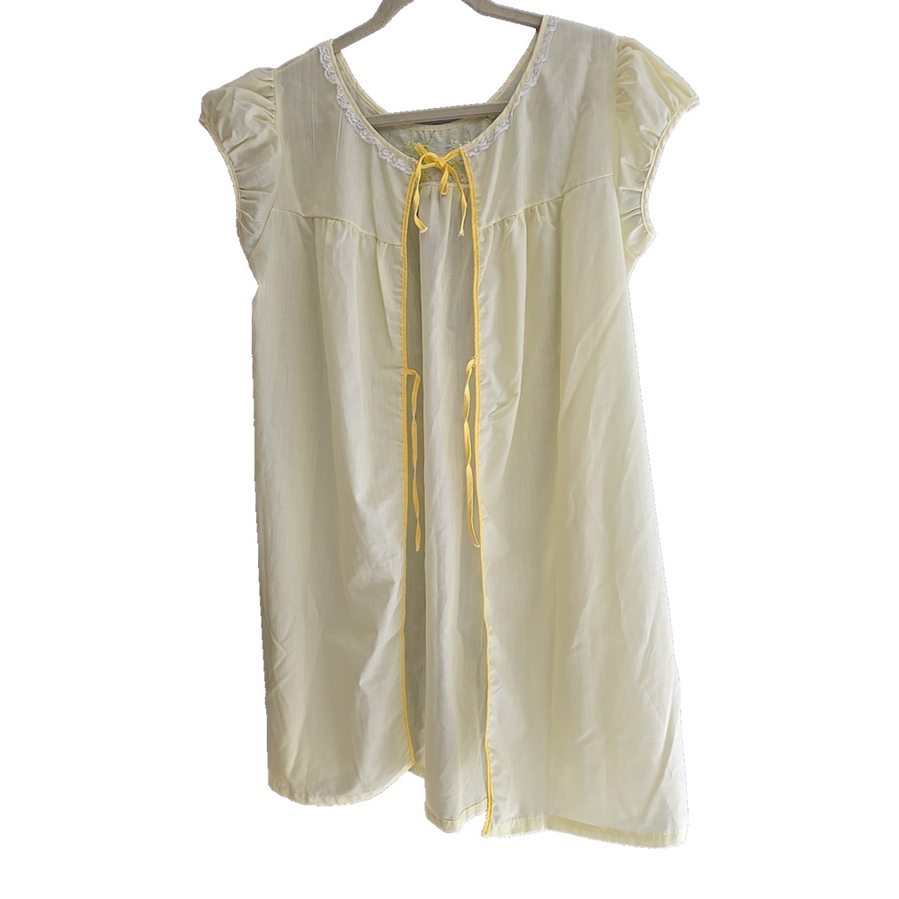 Vintage Dixie Belle Yellow Embroidered Floral Robe‎ Nightgown Womans Size Medium